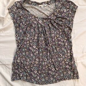 Size 8 Boden top, gray flower print